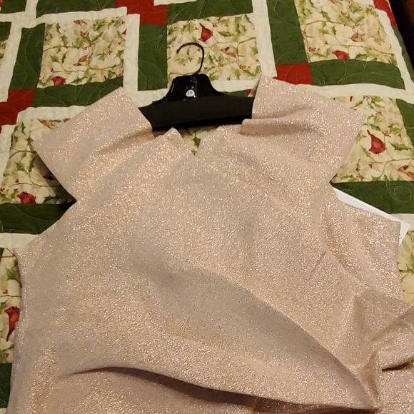 GOWN - Picture 8 of 8